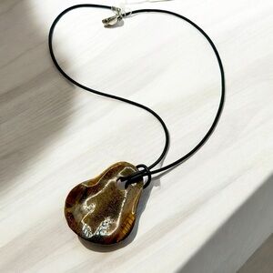 Ross‎ Simons Tiger’s Eye Pendant on 20” Leather Cord Brown Orange Statement